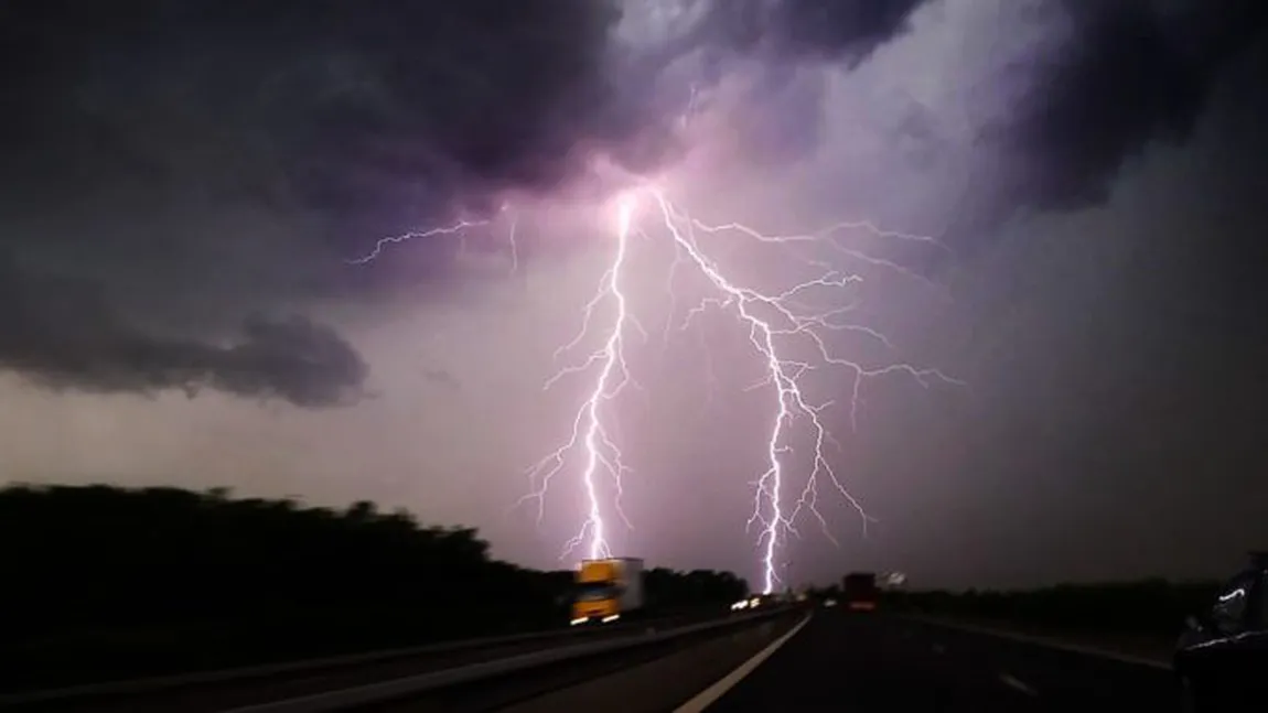 COD GALBEN şi PORTOCALIU de furtuni şi disconfort termic. Care sunt zonele vizate de meteorologi