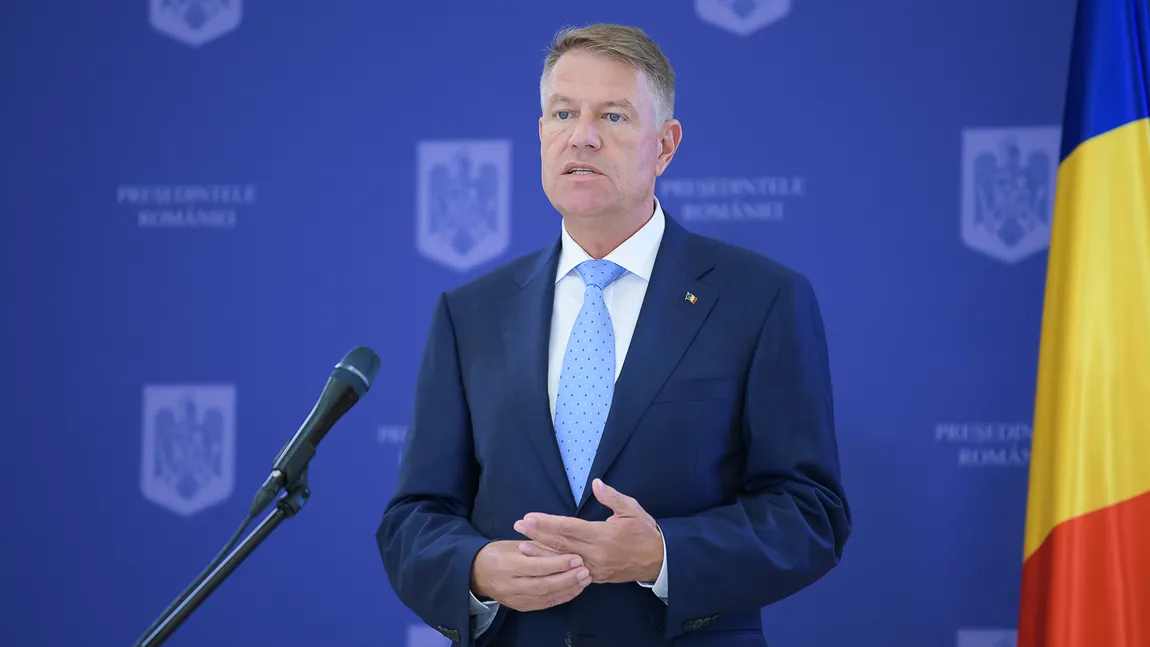 Klaus Iohannis, mesaj pentru elevi şi profesori: Educaţia cu ajutorul mijloacelor online va fi o condiţie esenţială în viitor