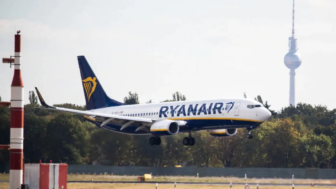 Ryanair îşi închide una dintre cele mai mari baze din Europa, după ce piloţii au votat să nu accepte reduceri de salarii