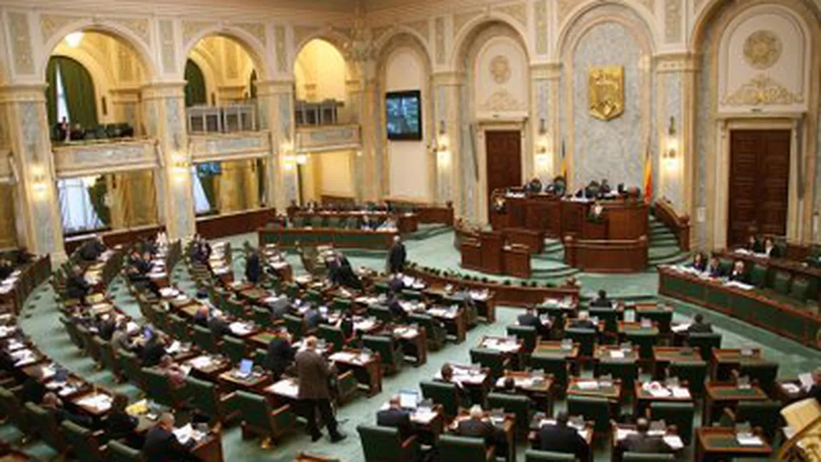 Proiectul PSD-ALDE-UDMR care scoate Guvernul din schema stabilirii datei alegerilor parlamentare, adoptat de Senat