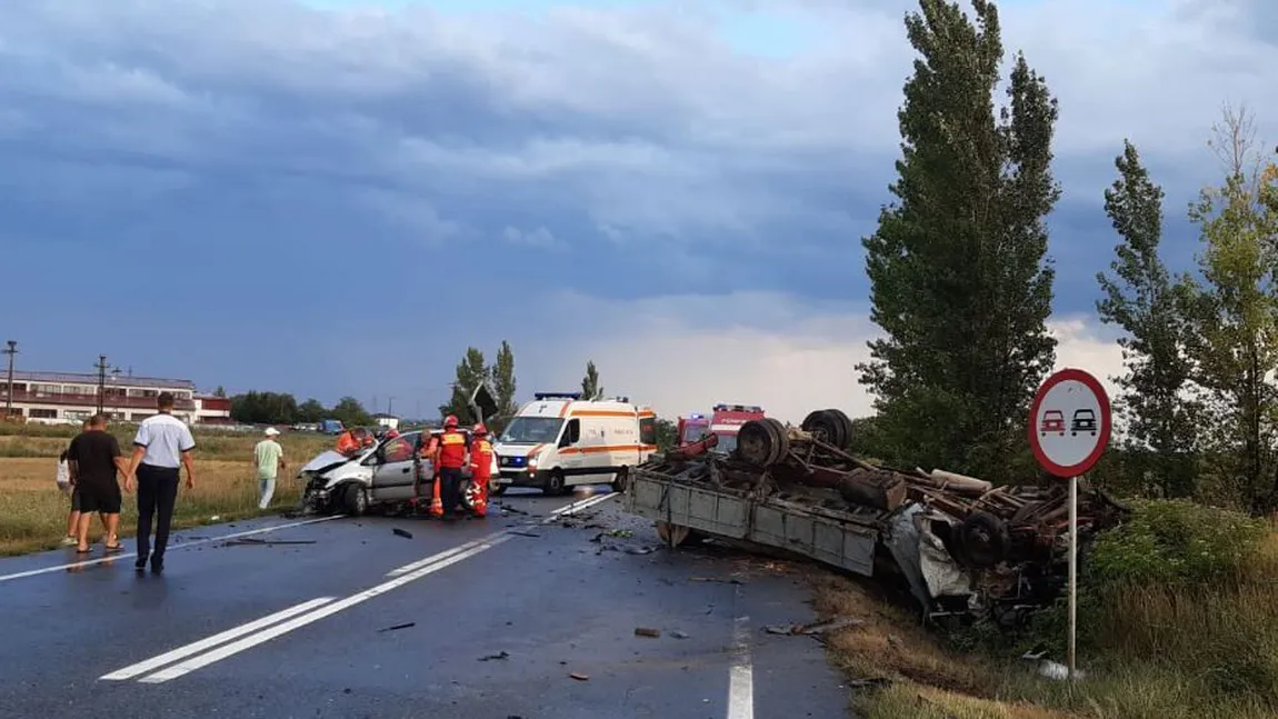 Accident mortal în Vrancea. Primarul unei comune, printre cele două victime