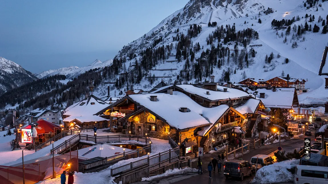 Vacanţa de iarnă în Austria este compromisă. Guvernul a anunţat interzicerea petrecerilor în staţiunile de schi