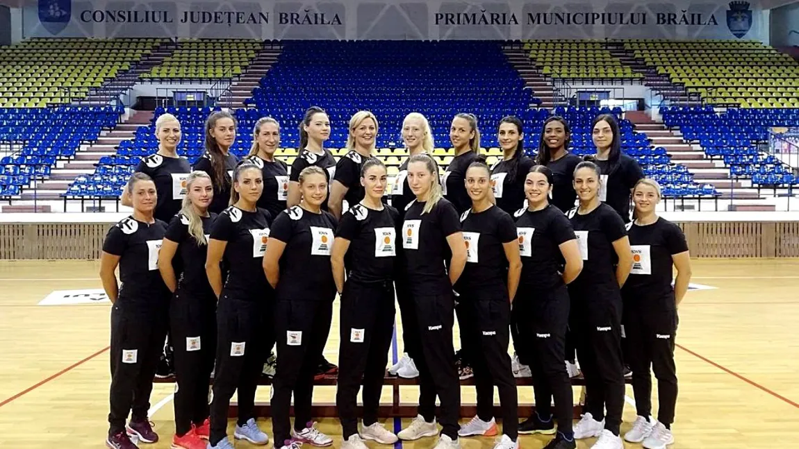 Şase jucătoare şi antrenorul echipei de handbal Dunărea Brăila, confirmaţi cu COVID-19. Toată echipa a intrat în carantină