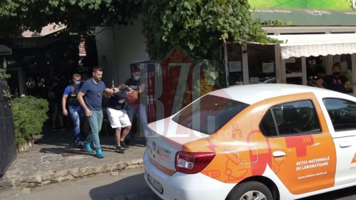 Interlop periculos, saltat de mascaţi de pe o terasă din Cluj-Napoca
