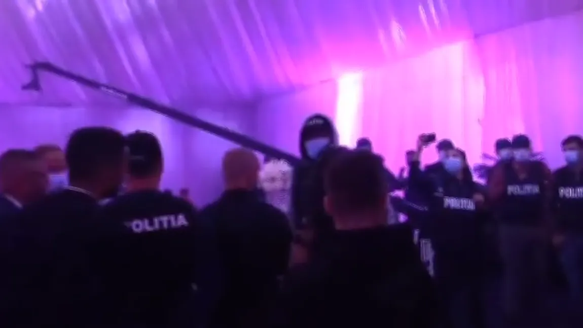Bărbat acuzat de proxenetism, amendat pentru că a organizat un botez cu prea mulţi invitaţi. Naşul copilului, un artist celebru VIDEO