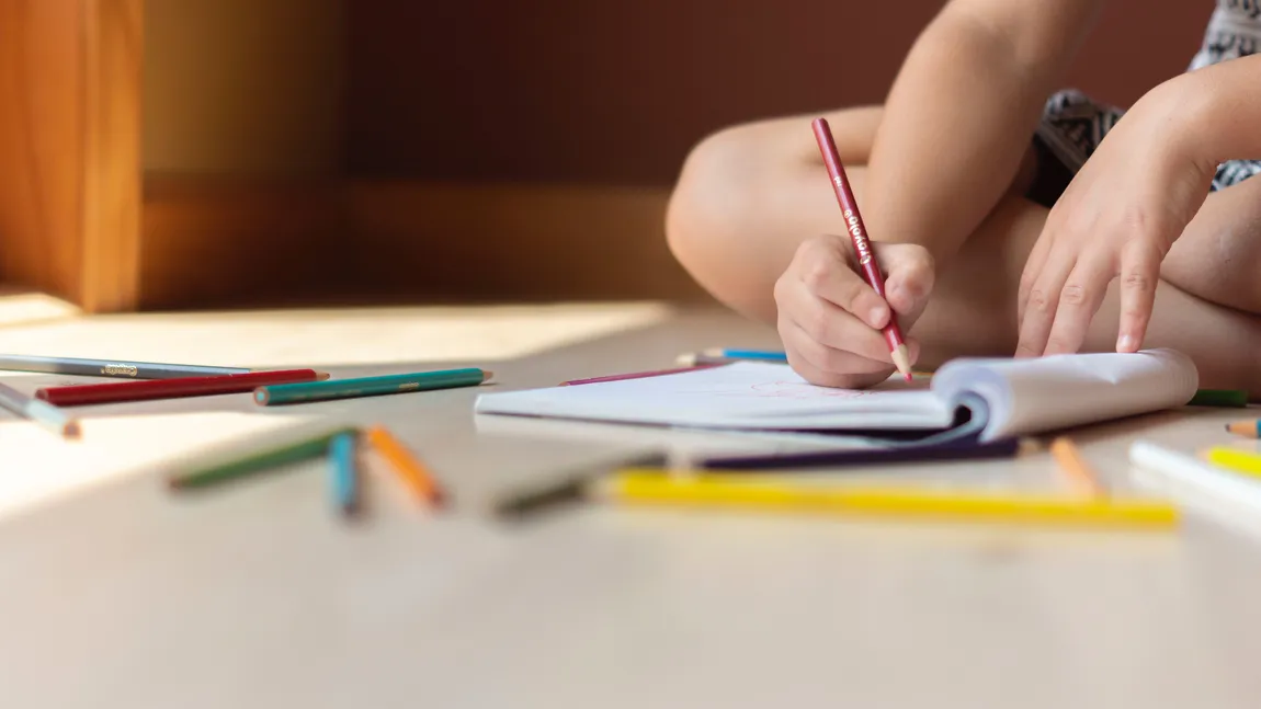 Cererea trimisă de un elev învăţătoarei sale a devenit virală. Argumentul copilului a lăsat-o fără cuvinte pe femeie