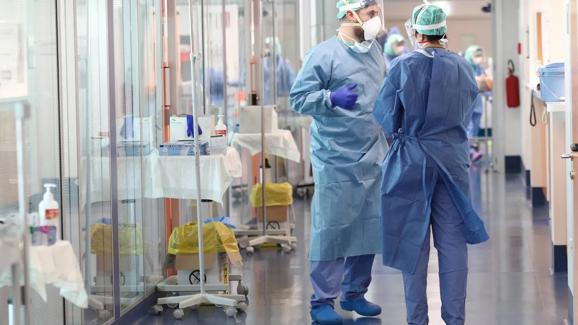 Trei spitale din București vor trata numai pacienţi cu forme medii şi grave de COVID-19