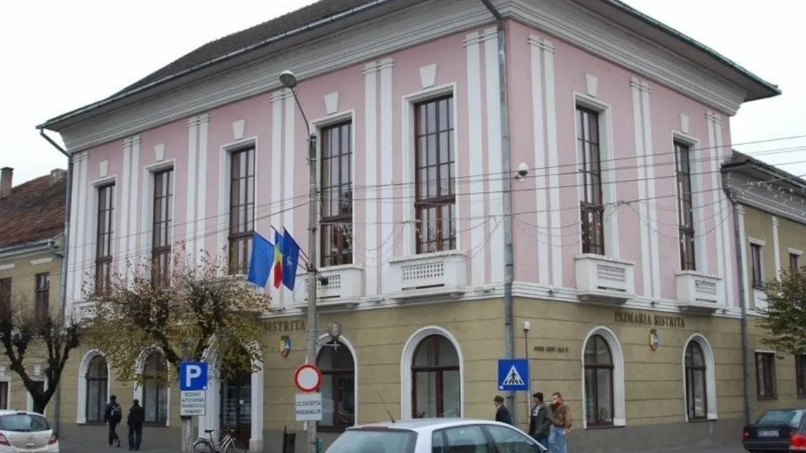 ANI face plângeri pe bandă rulantă după alegerile locale. Un edil şi-a angajat ginerele în primărie. Alţi patru aleşi, certaţi cu legea