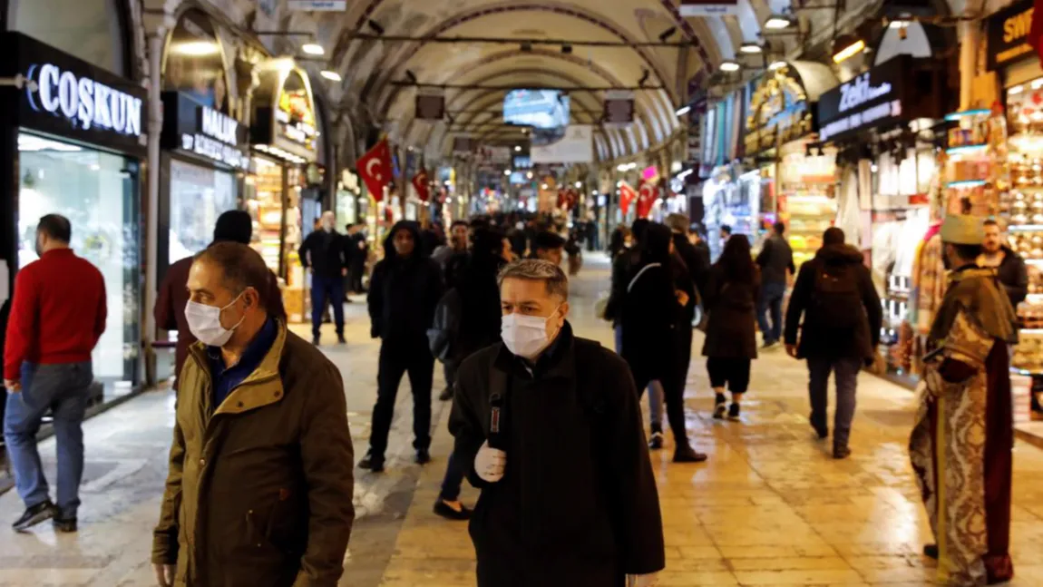 Turcia introduce restricţii de deplasare în weekend-uri