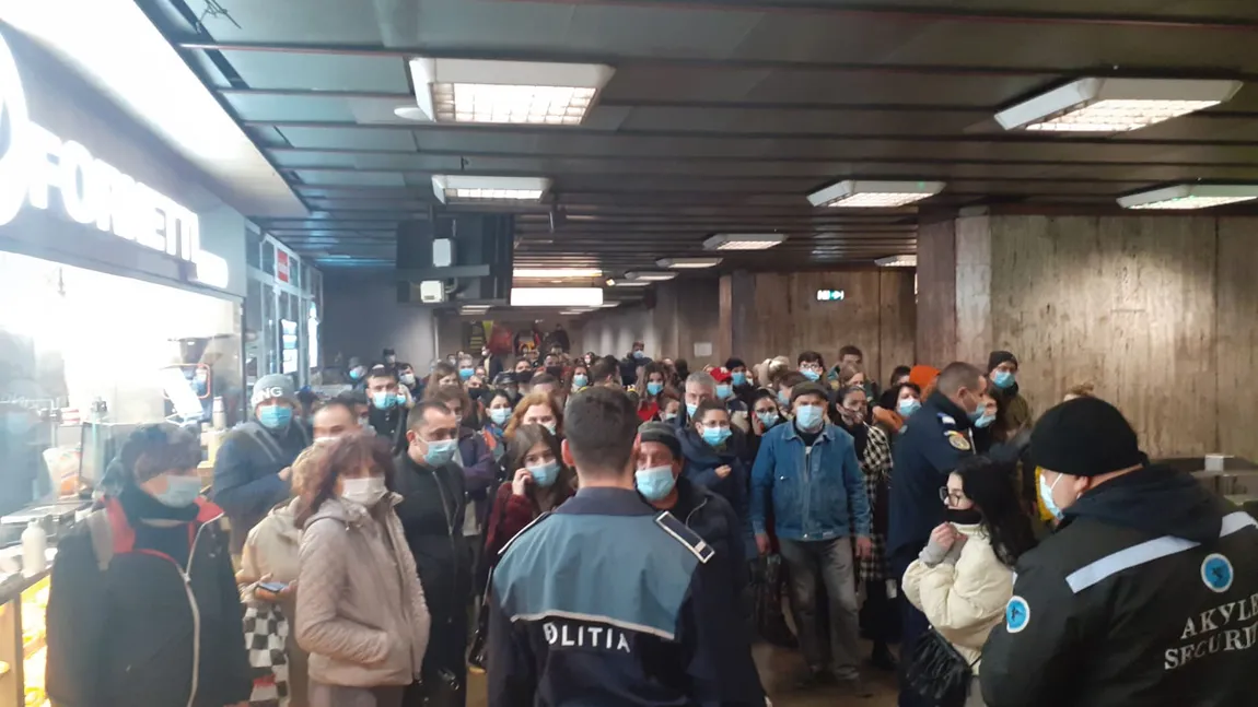 Defecţiune la metrou şi circulaţie îngreunată pe magistralele M1 şi M3. Accesul în mai multe staţii a fost oprit din cauza aglomeraţiei