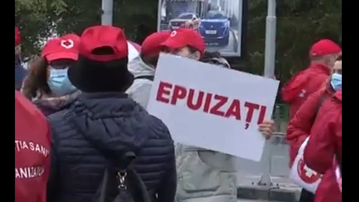 Sindicaliştii din sănătate protestează în faţa Guvernului. Cer acordare drepturilor salariale prevăzute de lege