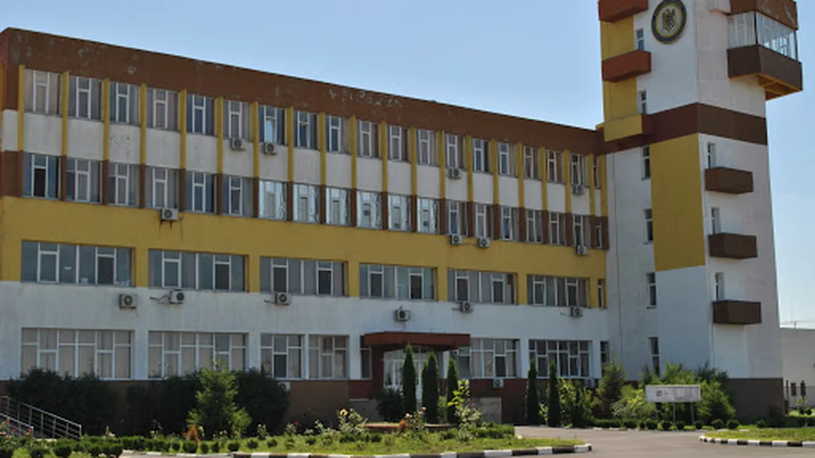 Deţinut evadat de la Penitenciarul Giurgiu. A fugit cu maşina de pâine