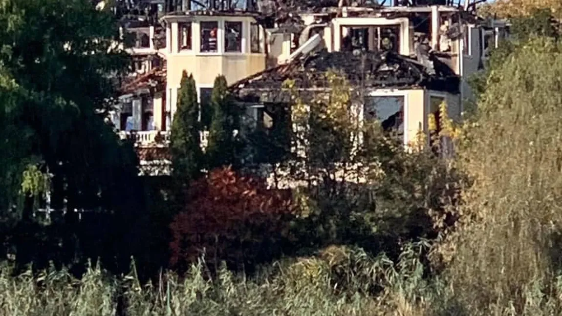 Ce a rămas din vila de lux a lui Irinel Columbeanu. Pagubă de peste peste 2.000.000 de euro! FOTOGRAFII înainte şi după incendiu!