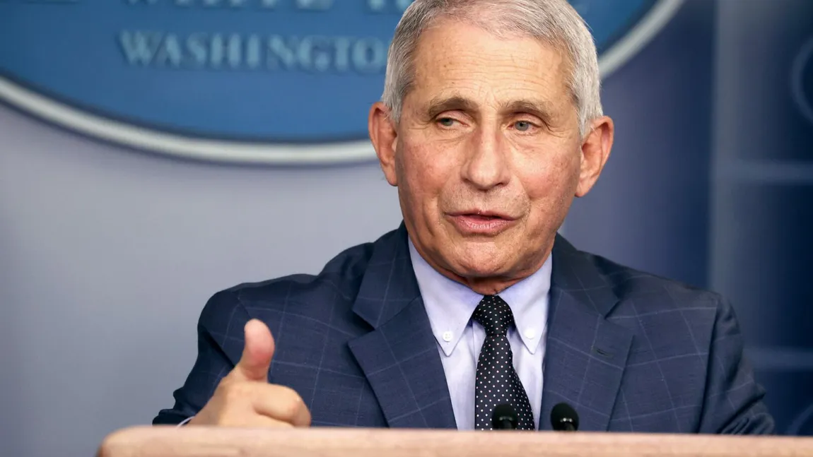 Anthony Fauci susţine că vaccinurile anti-COVID sunt mai puţin eficiente împotriva noilor tulpini de coronavirus. 