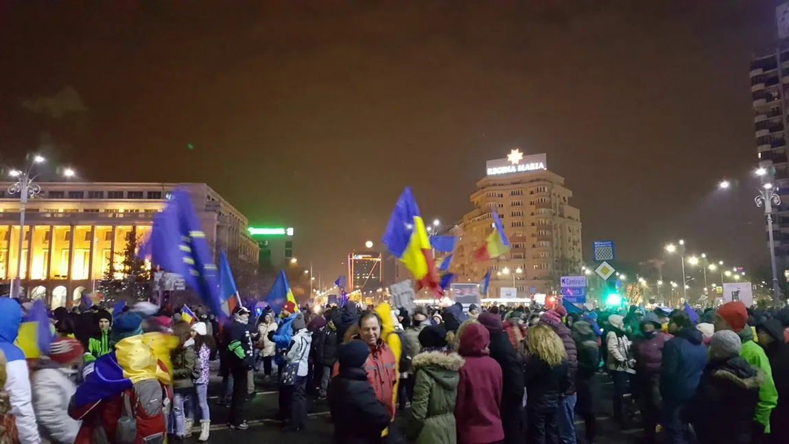 Românii se revoltă din cauza măsurilor adoptate de Guvern: ”Aruncă efectele crizei pe spinarea salariaților și pensionarilor”