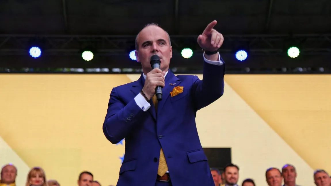 EXCLUSIV. Rareş Bogdan aruncă bomba! Demiterile lui Vlad Voiculescu şi Andreei Moldovan au fost cerute de PNL încă de luni. 