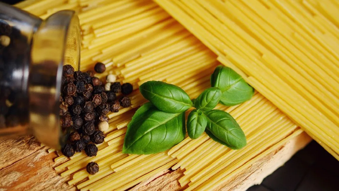 10 beneficii ale piperului pentru sănătatea ta