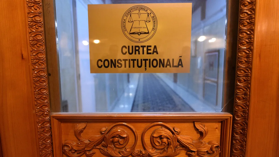 CCR: Prevederile care interzic referirea la identitatea de gen în şcoli creează un cadru normativ confuz