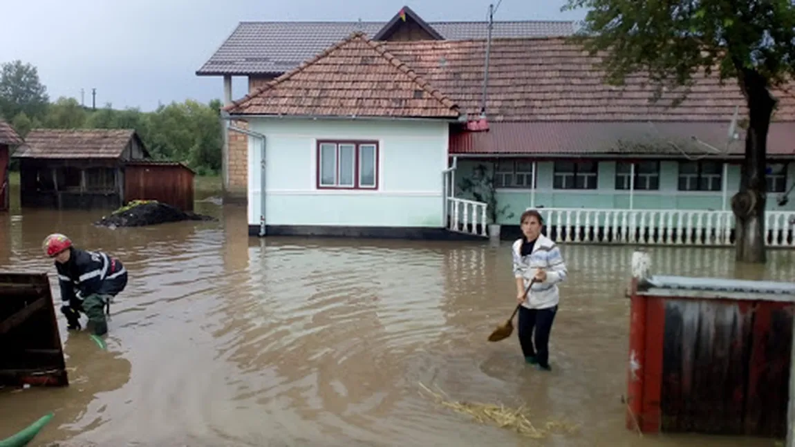 Cod roşu emis marţi dimineaţă, se strică vremea în România