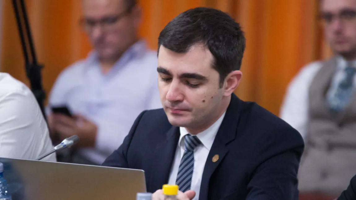 Ministerul Economiei justifică delegarea atribuţiilor către secretarii de stat pentru semnarea actelor: 