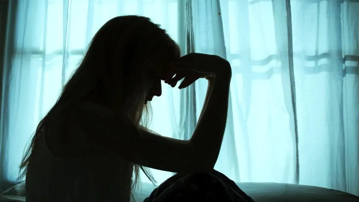 Realitate alarmantă, unul din 14 adolescenţi britanici de 17 ani a încercat să se sinucidă în ultimul an. Rata sinuciderilor în rândul femeilor tinere e la un nivel fără precedent