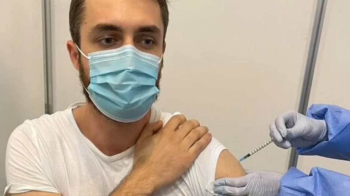 Bărbat vaccinat la Romexpo cu Pfizer a primit din greşeală la rapel o doză Moderna. Personalul medical a încercat să muşamalizeze cazul! Valeriu Gheorghiţă cere anchetă