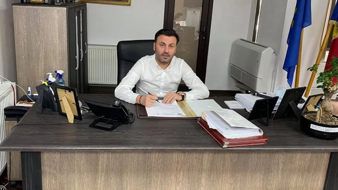 Şeful Direcţiei de Drumuri Craiova, reţinut după ce și-a falsificat diploma şi a încasat indemnizaţii de peste 1 milion de lei
