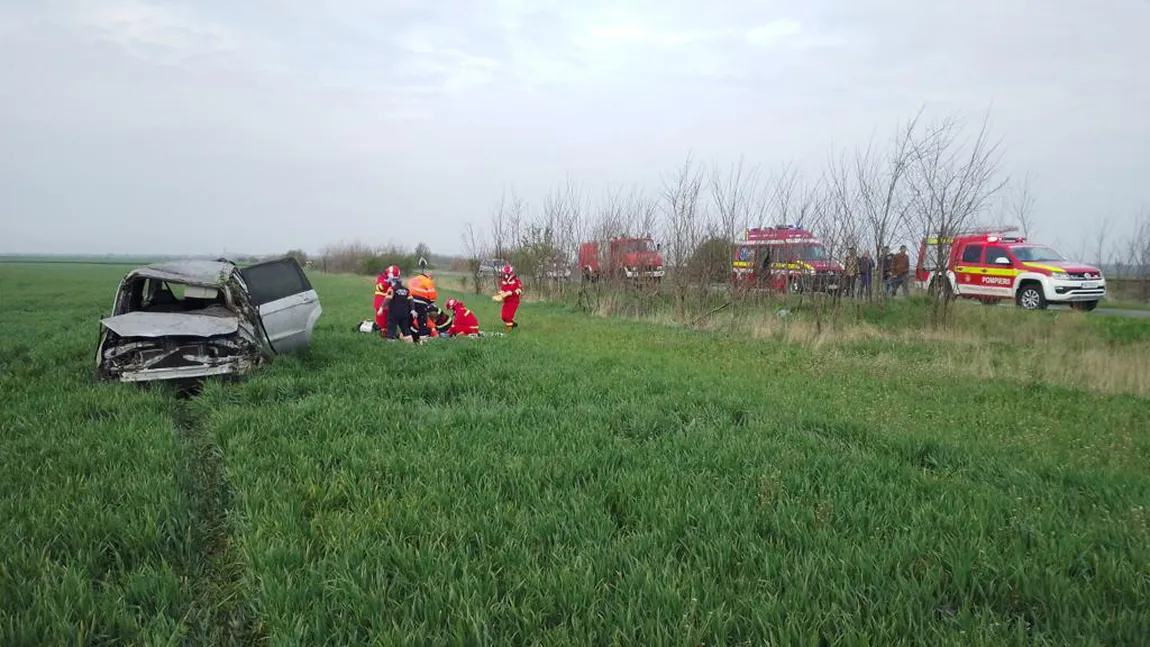 Accident cumplit în Timiş. Un şofer a murit după ce s-a răsturnat cu maşina