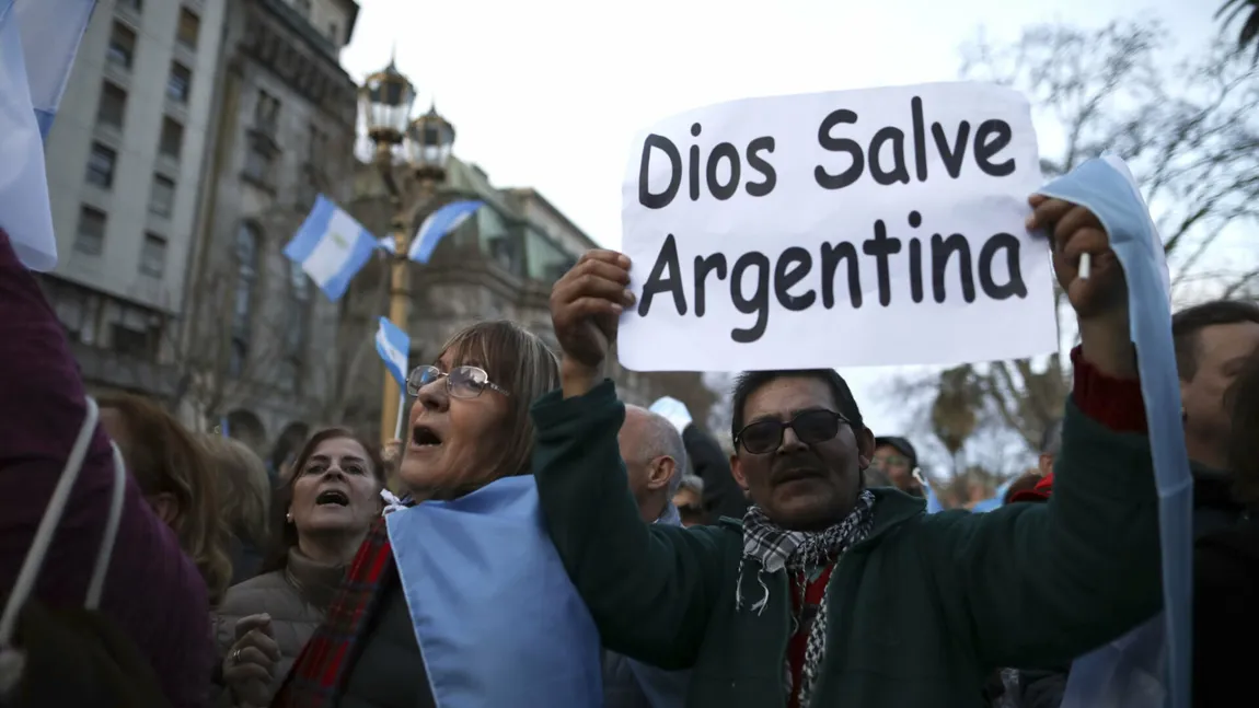 Lockdown în Argentina pe fondul celui de-al doilea val al pandemiei. Situaţie critică şi în India