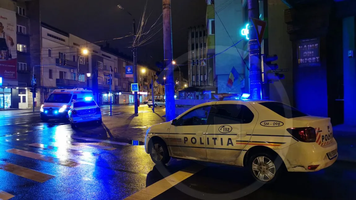 Scene şocante la Rădăuţi. Angajații unui restaurant, atacați cu cuțitul de un individ nemulțumit de valoarea notei de plată VIDEO