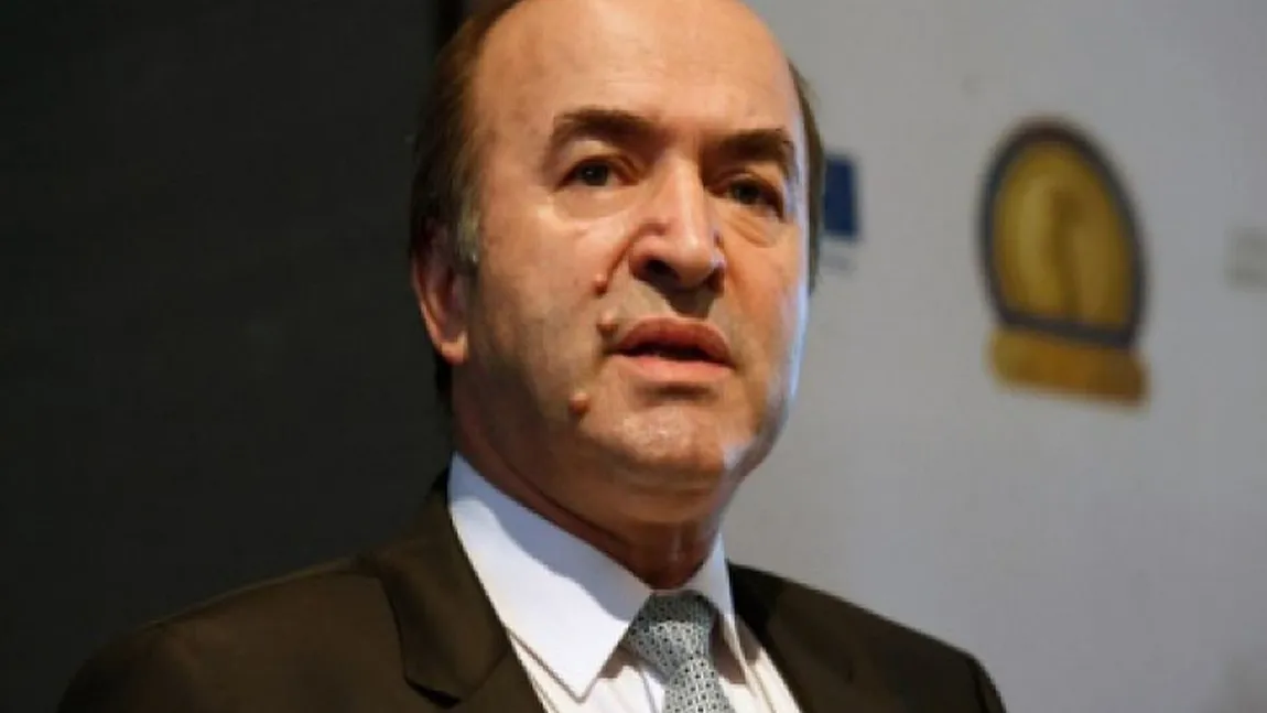 Tudorel Toader intervine în scandalul demiterii lui Vlad Voiculescu: Oare ce era de evaluat la ministrul fără diplomă?