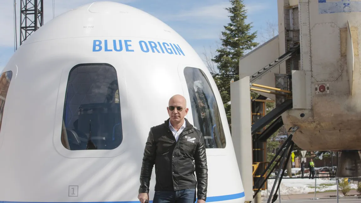 Jeff Bezos trimite peste două luni primii oameni în spaţiu. Excursia pe orbită va dura 10 minute