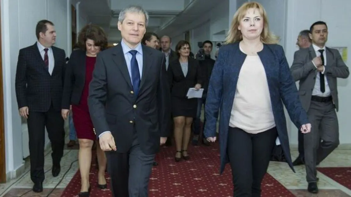 Reacţia lui Dacian Cioloş, după ce Anca Dragu i-a confundat judeţul natal. 