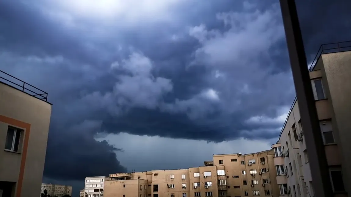 Alertă meteo actualizată. Furtuni puternice în mare parte din ţară până vineri seara. Este vizat şi Bucureştiul