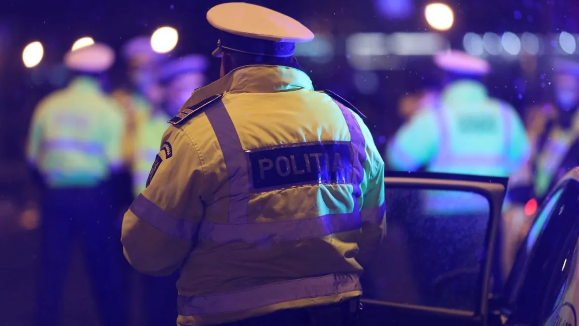 Scene şocante în Craiova. Doi polițiști au fost bătuți pe stradă de un şofer VIDEO