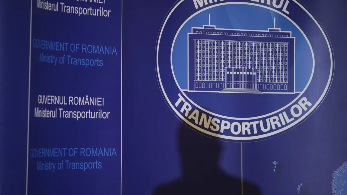 Trei angajaţi ai Ministerului Transporturilor, reţinuţi de DNA. Un director a fost DEMIS