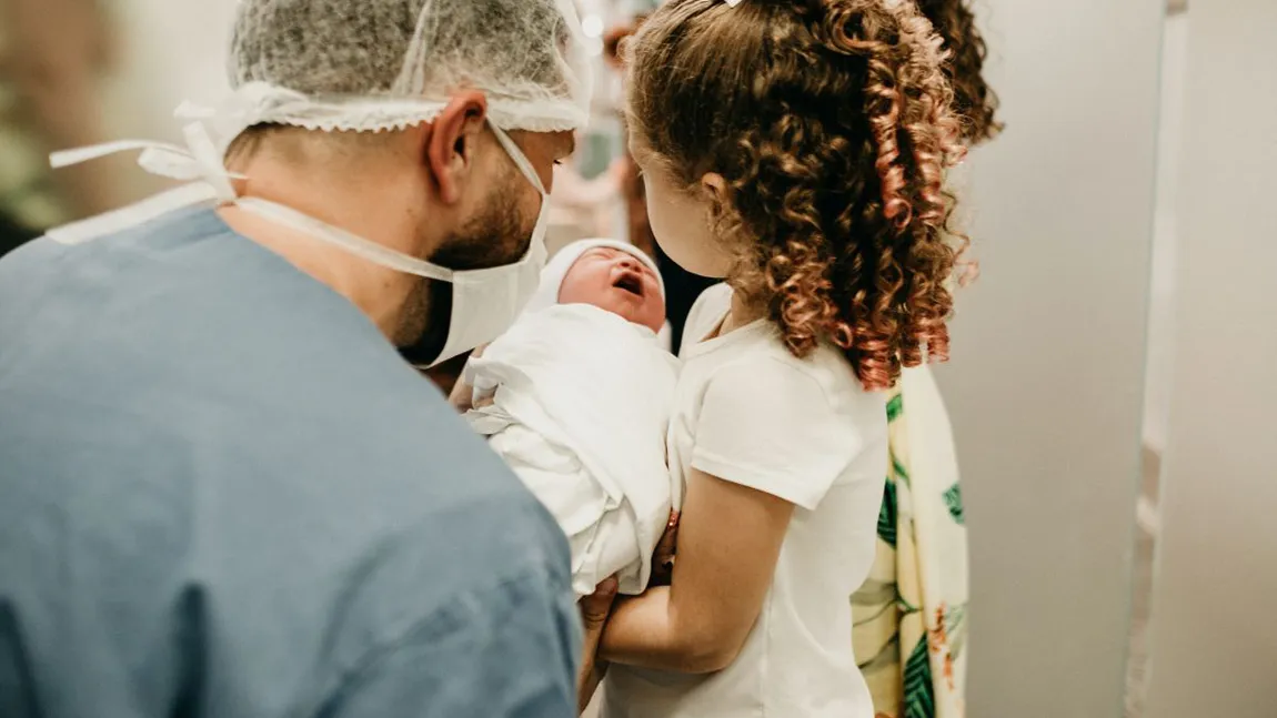 Preţuri abracadabrante la spitalele private de pediatrie din Capitală. Părinţii scot din buzunar şi 2.000 de lei pe noapte