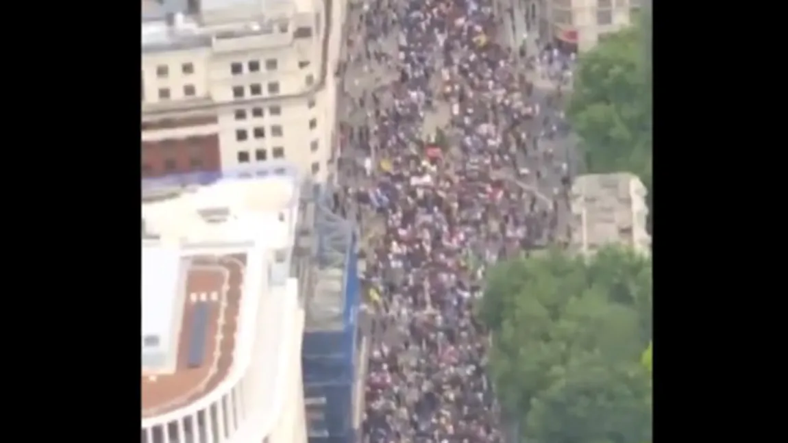 Proteste la Londra. Oamenii au ieşit în stradă şi spun că s-au săturat de restricţiile impuse