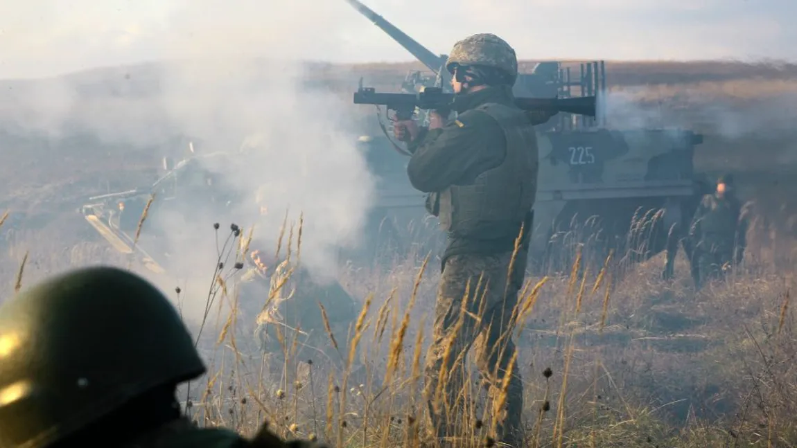 Conflict reluat în Ucraina. Atac cu mortiere şi rachete antitanc la Doneţk