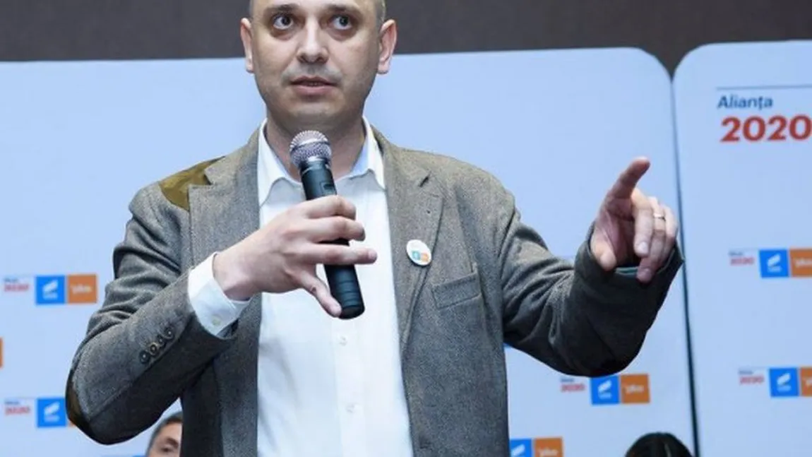 Scandal în Coaliţie şi la Sectorul 2. Liberalii acuză USR-PLUS de şantaj: 