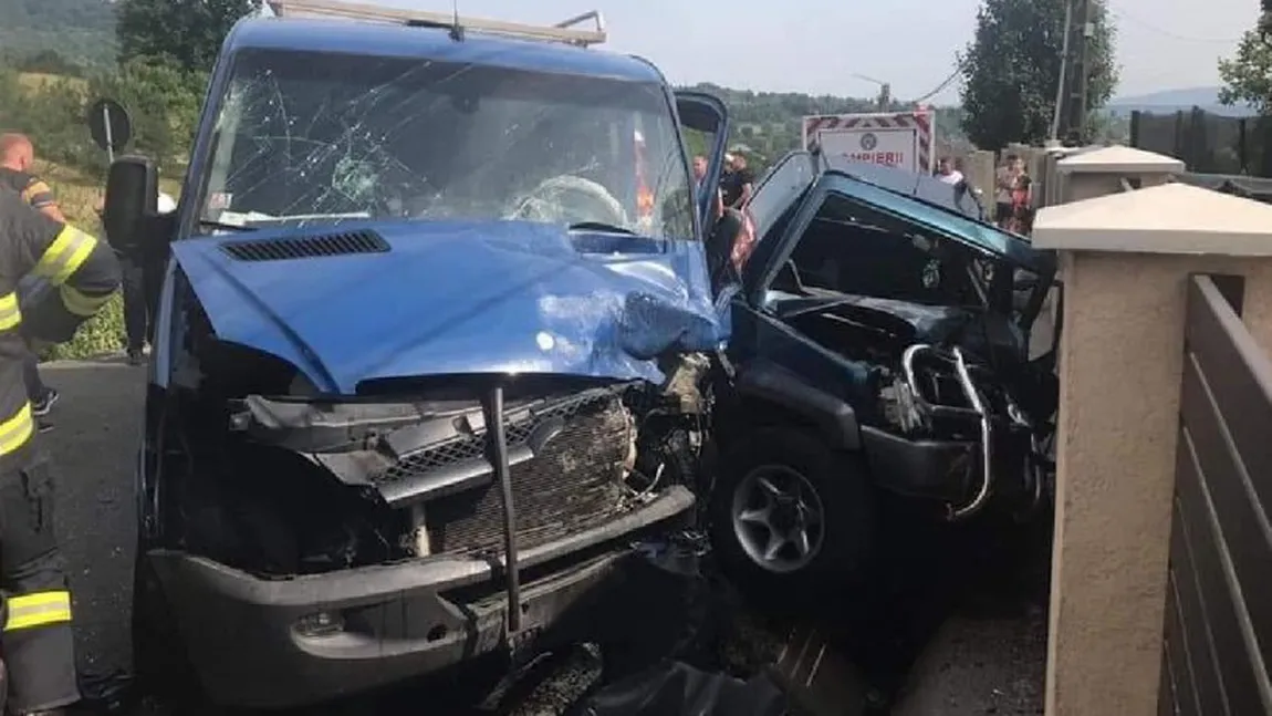 Un nou accident cumplit în România. O cameră de bord a surprins momentul impactului VIDEO