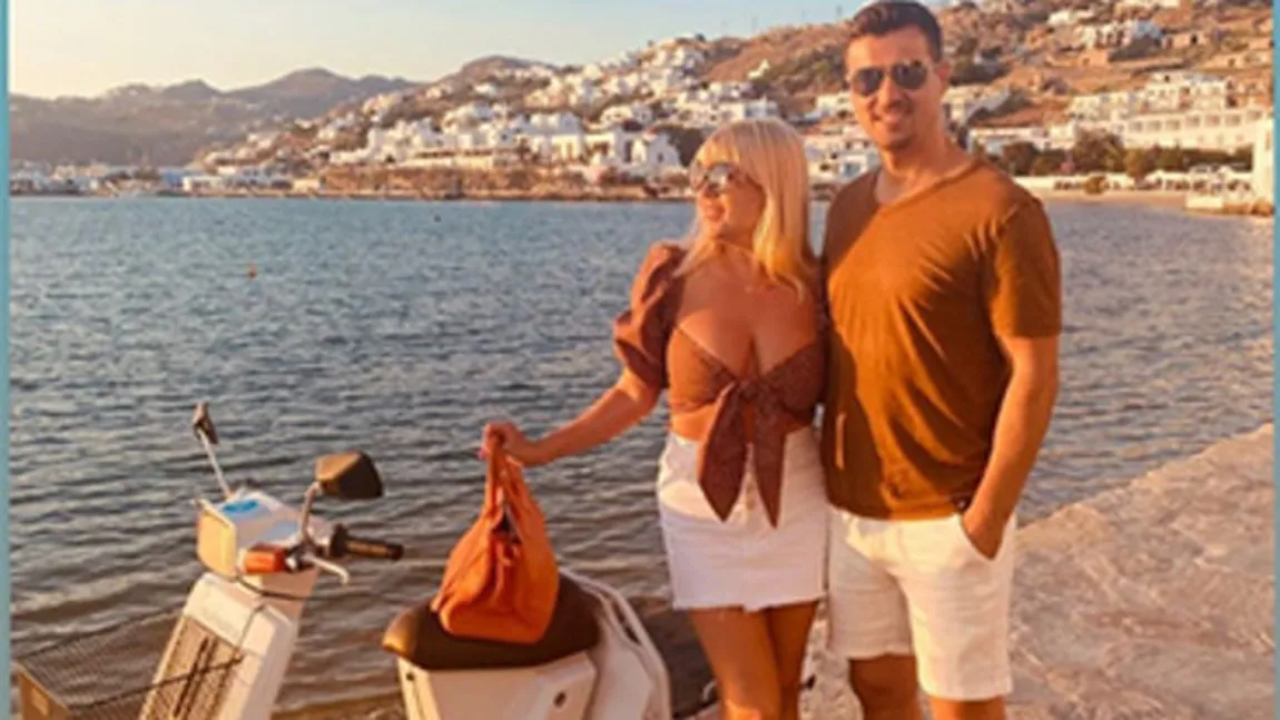 Elena Udrea şi Elena Băsescu, vacanţă pe insula bogătașilor din Grecia. Cum au fost fotografiate