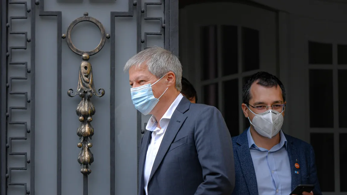 EXPLOZIV Dacian Cioloş şi Vlad Voiculescu vor ieşirea USR-PLUS de la guvernare