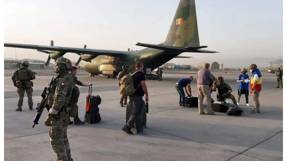 Criza din Afganistan. Ultimul român care ceruse repatrierea a fost evacuat în siguranţă din Kabul