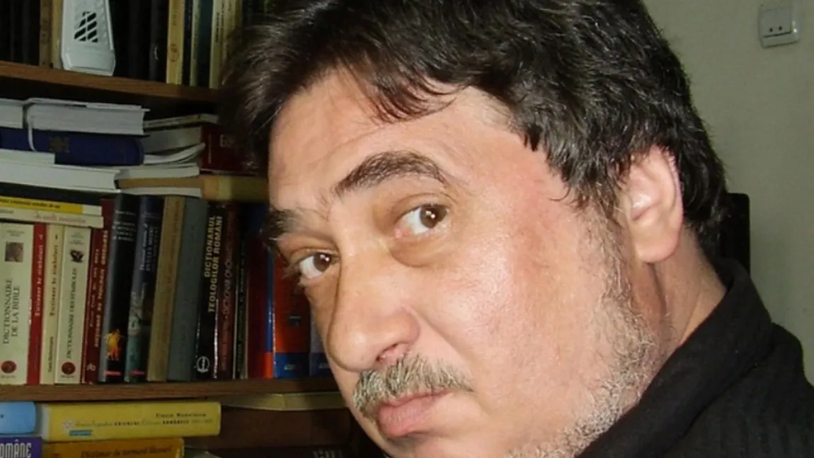 Poetul Răzvan Codrescu a murit. Avea 62 de ani şi fusese infectat cu coronavirus