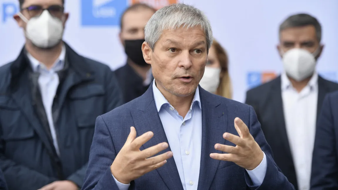 Discuție-fulger între Dacian Cioloș și Klaus Iohannis. Premierul propus îi cere Președintelui să se implice pentru refacerea coaliției PNL-USR