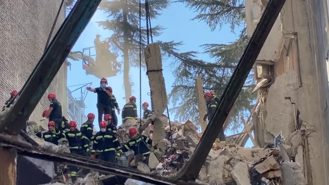Zi de doliu naţional luni după ce o clădire cu cinci etaje s-a prăbuşit în Georgia VIDEO