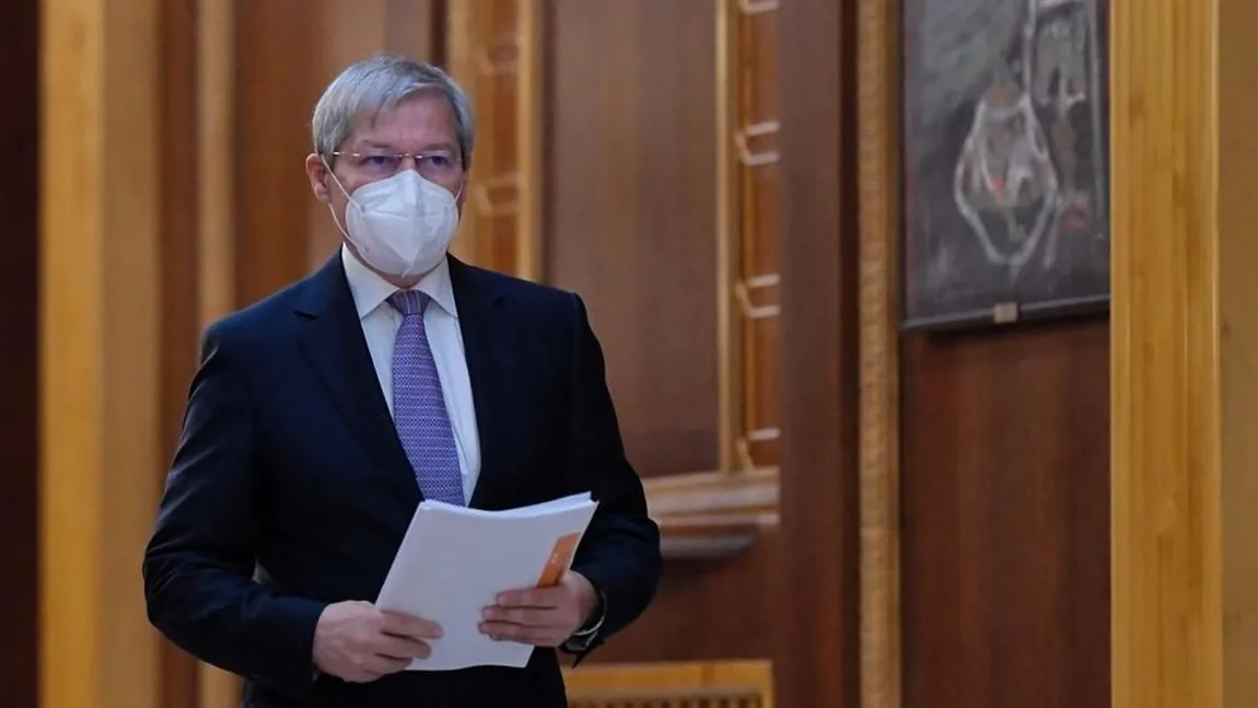 Guvernul minoritar USR, respins de Parlament. Prima reacţie a lui Dacian Cioloş: 
