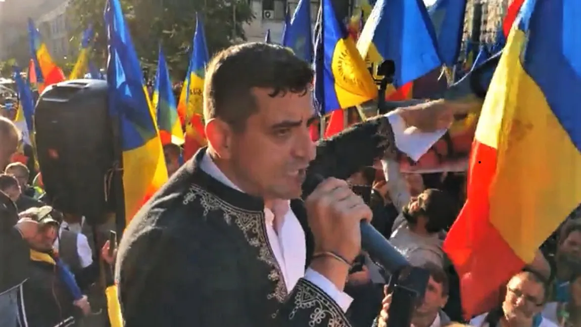 Plângere penală pe numele lui George Simion. Zeci de amenzi după protestele din Bucureşti