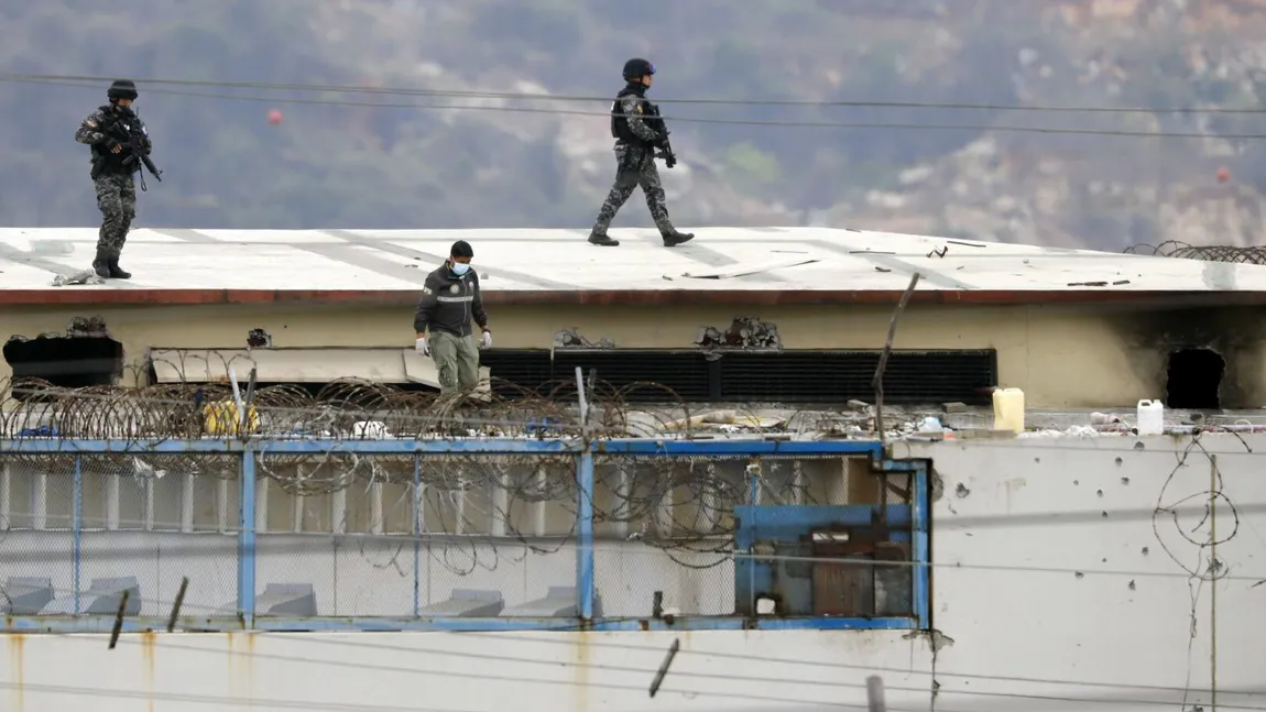 Măcel într-o închisoare din Ecuador: 58 de morţi în luptele dintre bandele rivale VIDEO